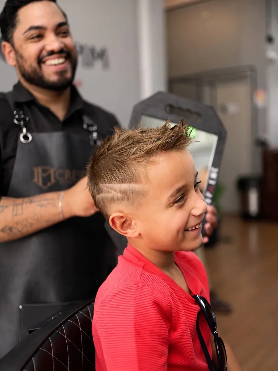 Corte infantil na Crespim Barbearia